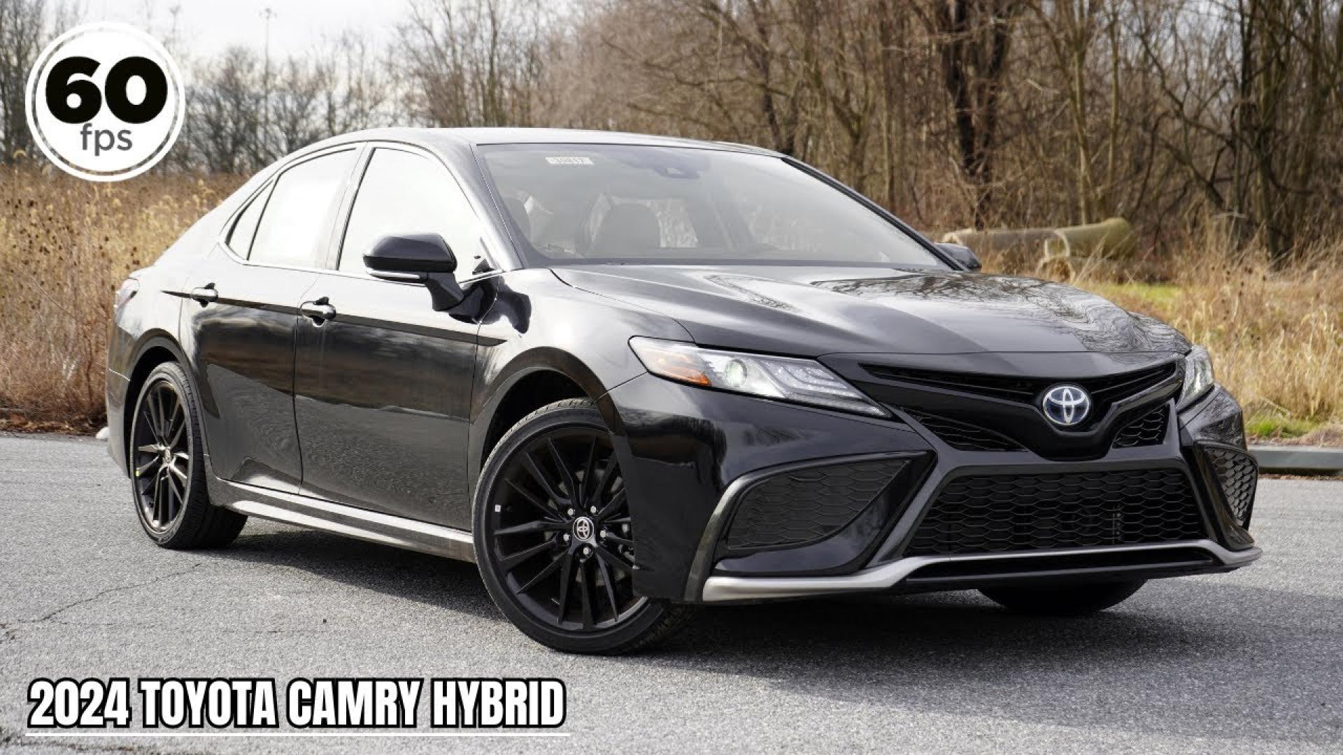 Toyota Camry XLE Hybrid 2024